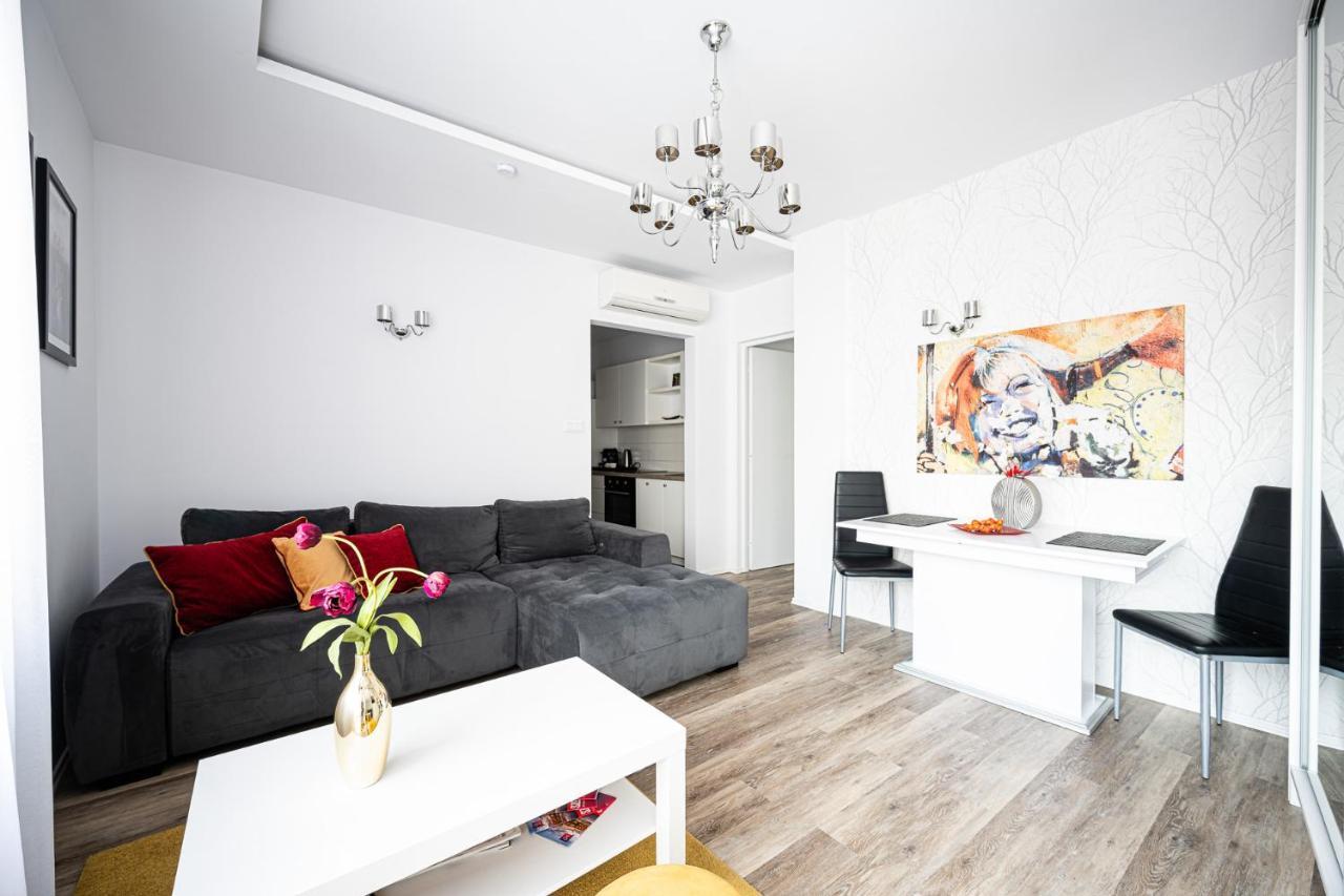 Apartmán Saint Seven Segedín Exteriér fotografie